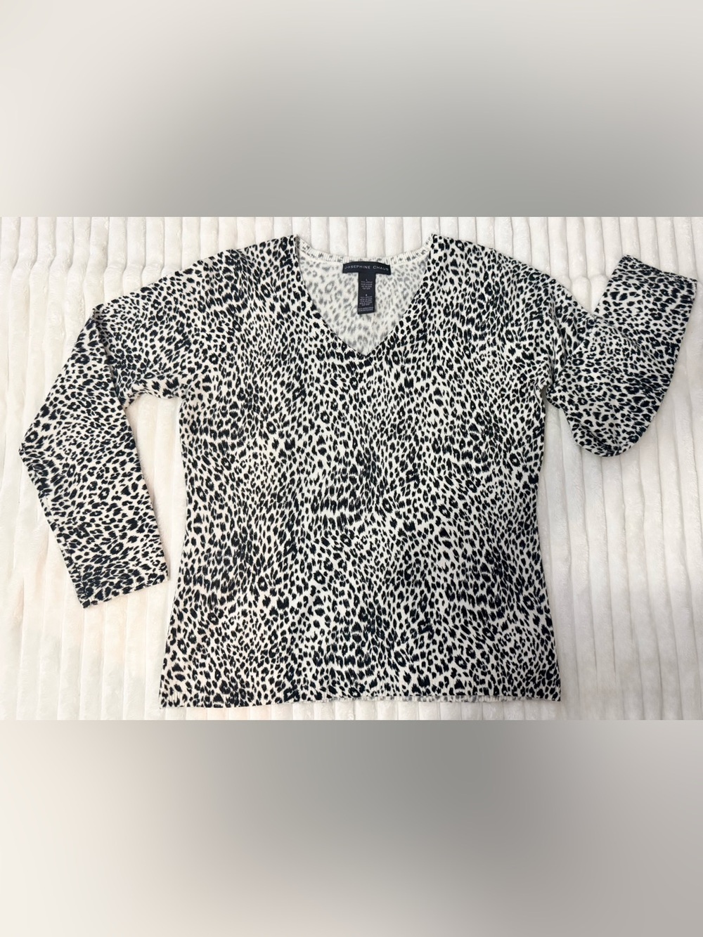 Josephine Chaus Black and White Leopard V-Neck Sweater